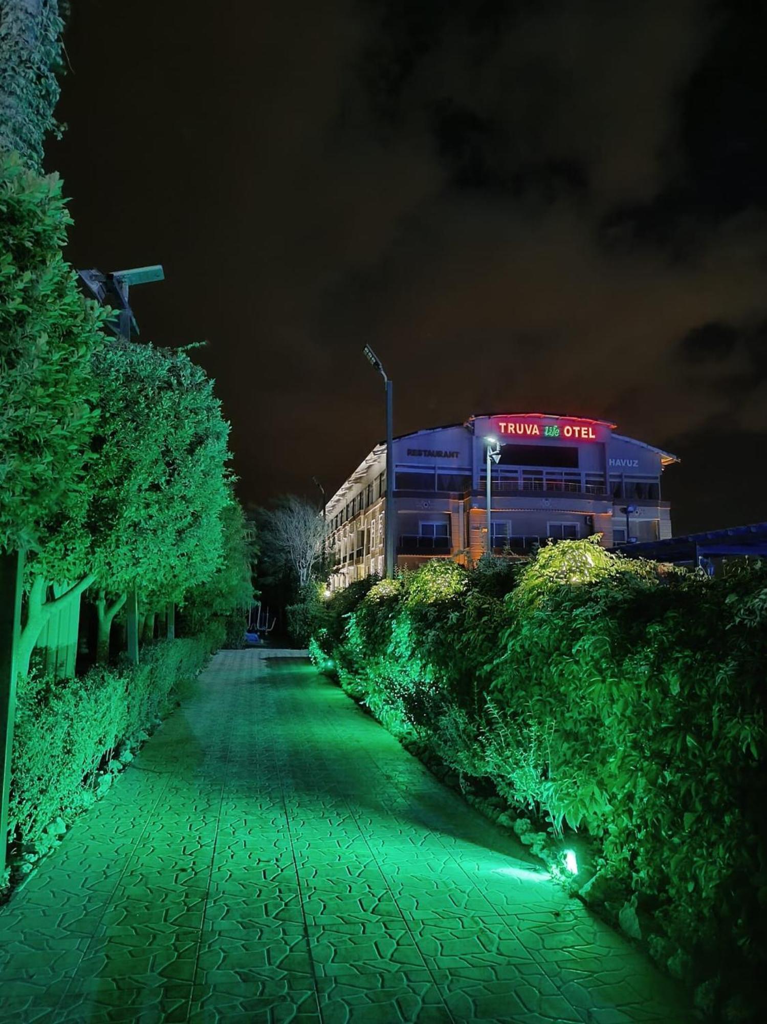 Truva Life Hotel Samandag Exterior photo